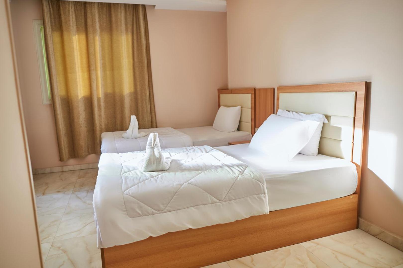 Grand Pyramid View Hotel Kafret el-Gabal Esterno foto