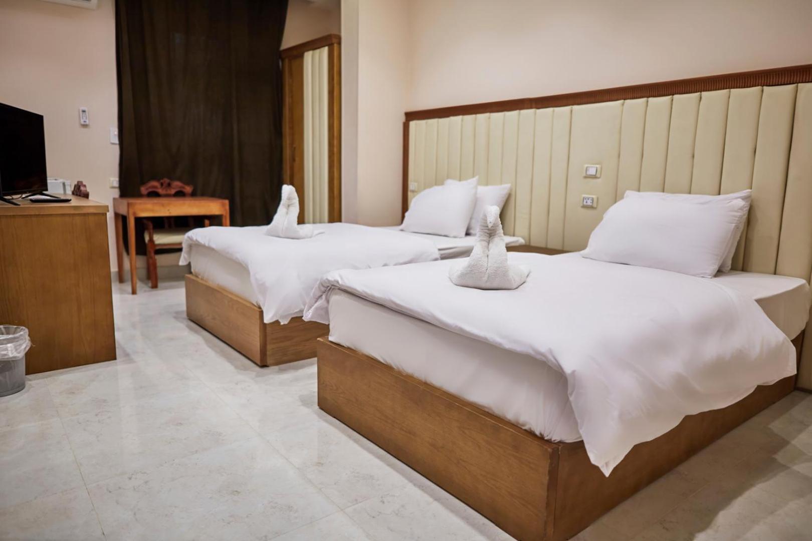 Grand Pyramid View Hotel Kafret el-Gabal Esterno foto