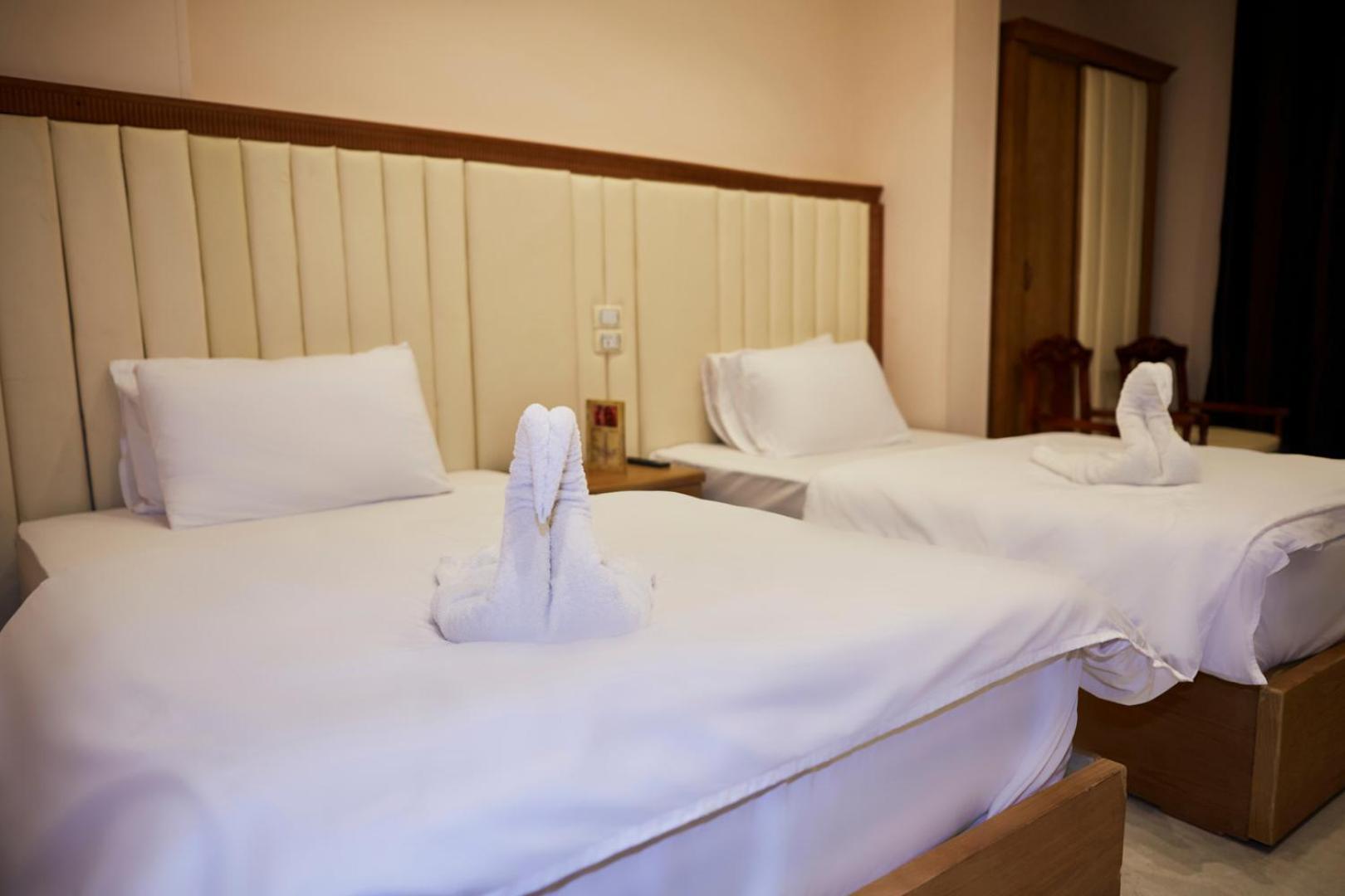 Grand Pyramid View Hotel Kafret el-Gabal Esterno foto