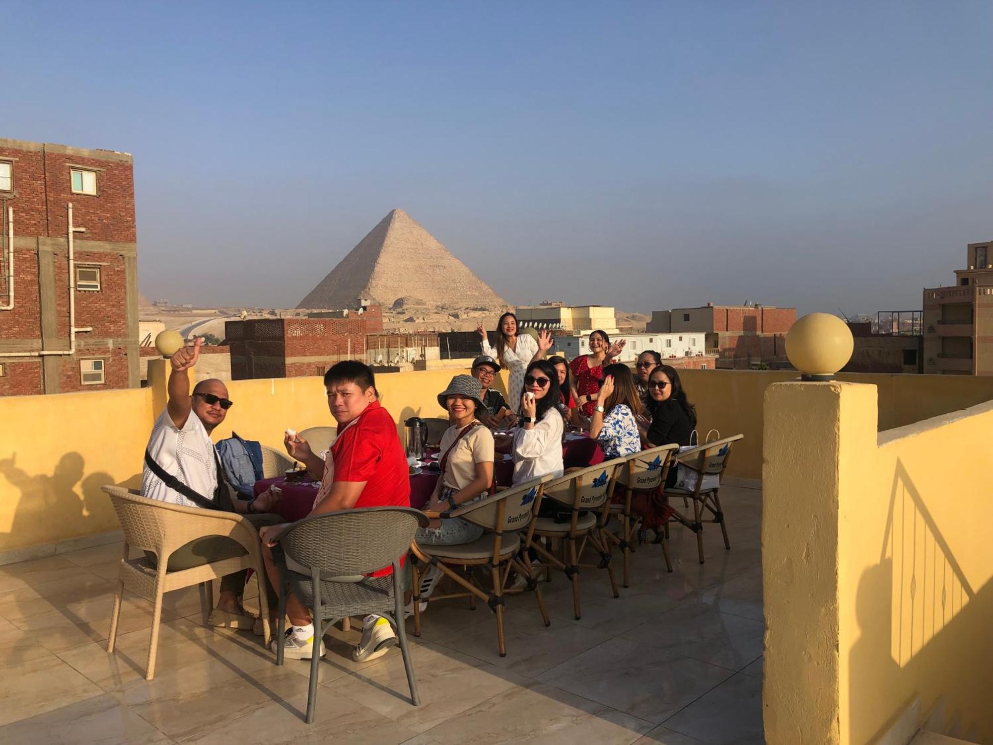 Grand Pyramid View Hotel Kafret el-Gabal Esterno foto