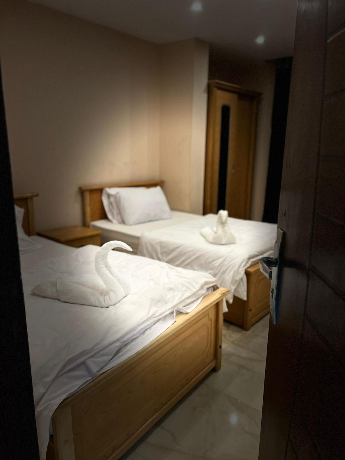 Grand Pyramid View Hotel Kafret el-Gabal Esterno foto
