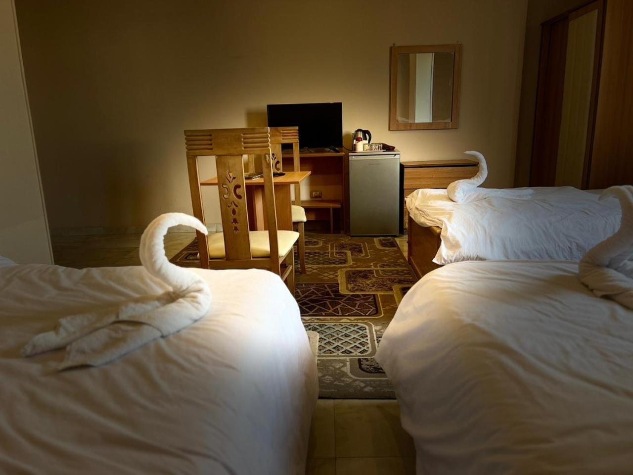 Grand Pyramid View Hotel Kafret el-Gabal Esterno foto