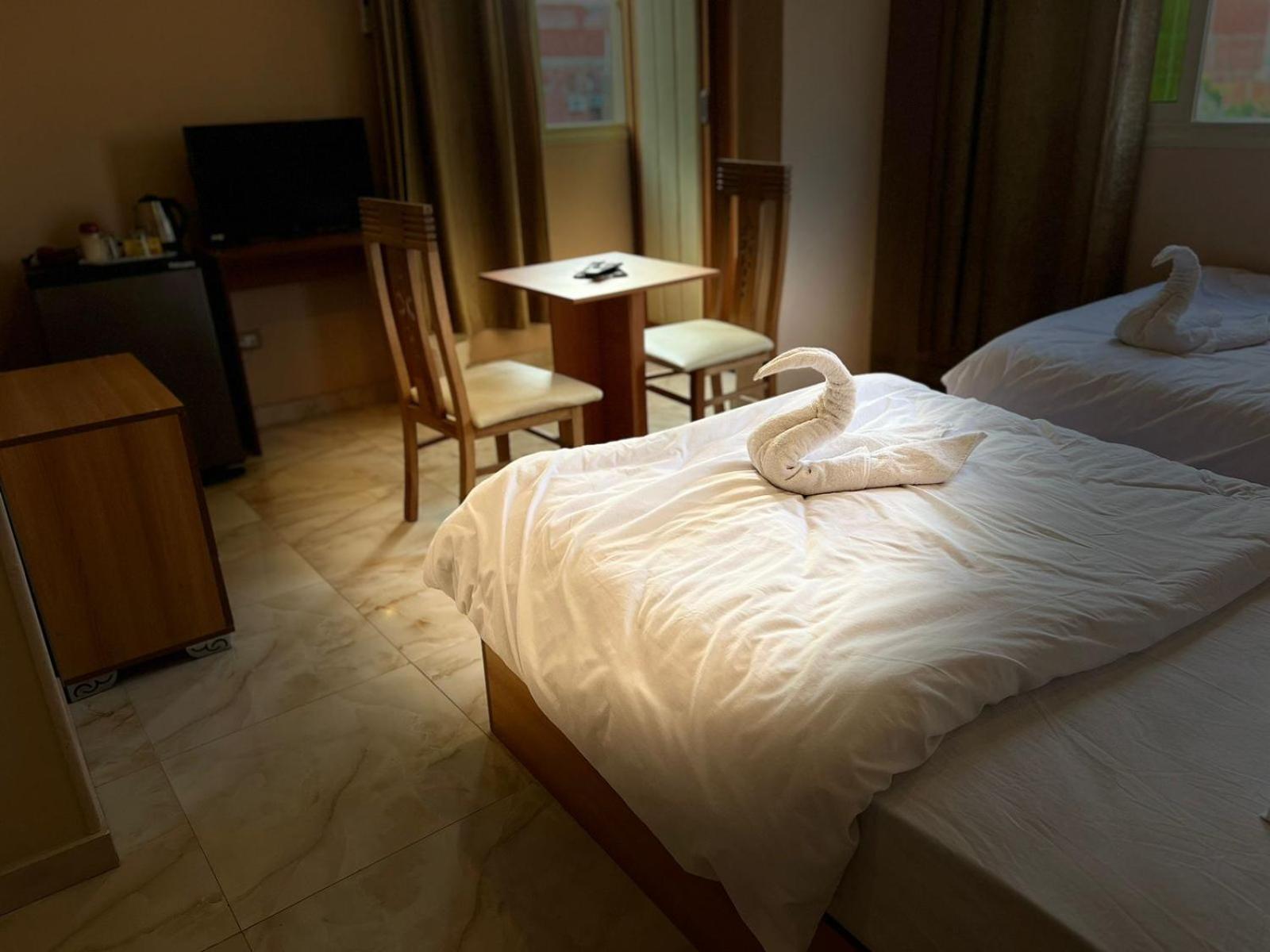 Grand Pyramid View Hotel Kafret el-Gabal Esterno foto