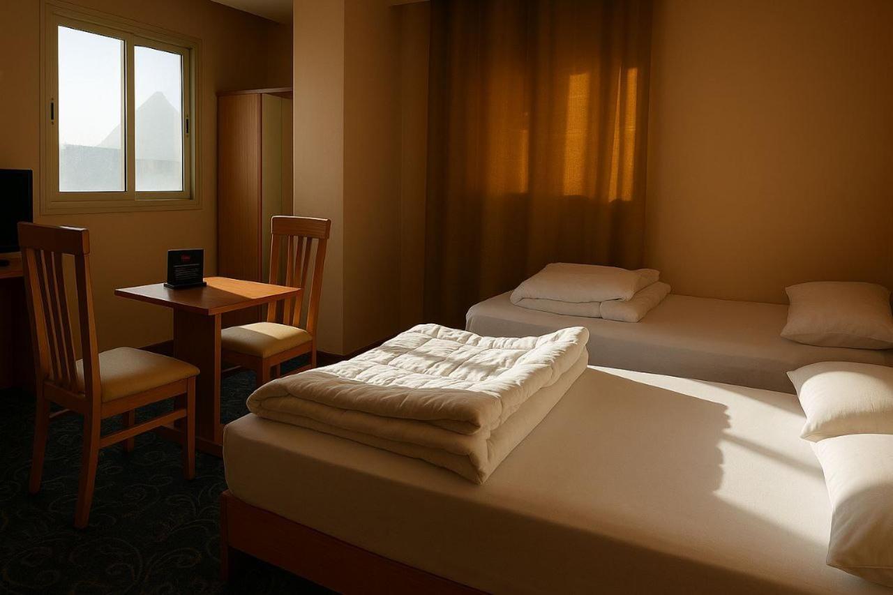 Grand Pyramid View Hotel Kafret el-Gabal Esterno foto